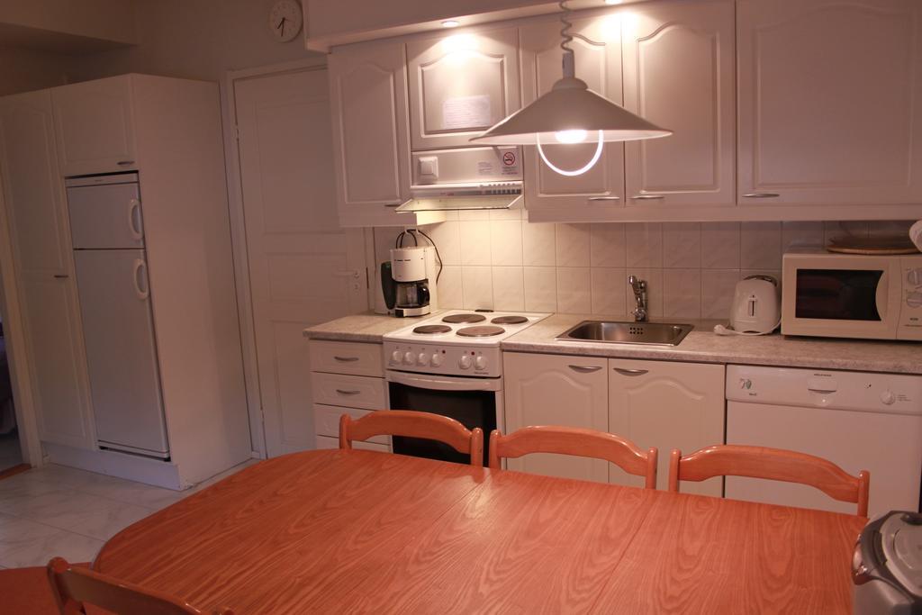 Polar Star Moonlight Apartments Леви Екстериор снимка
